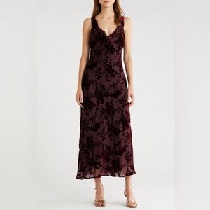 Astr Burgundy Floral Midi Dress | size small | excellent condition